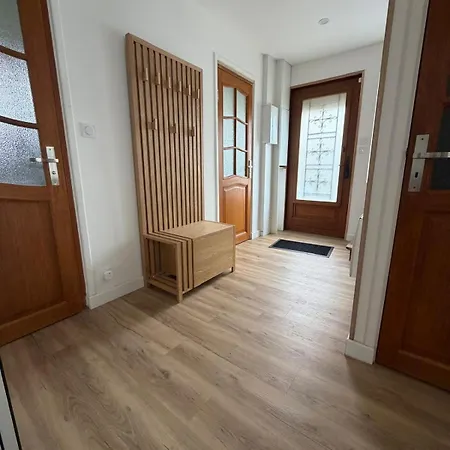 Maison Moderne A 200m